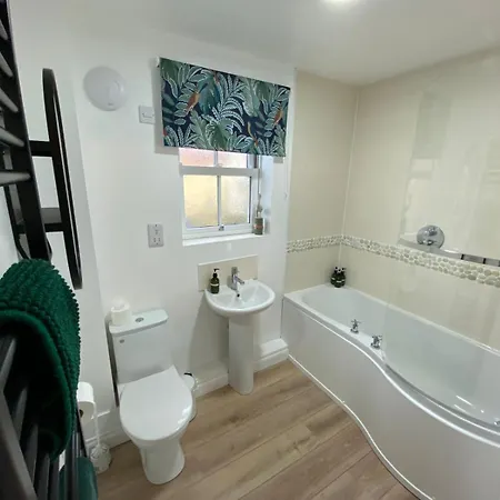 Bay Retreat The Bay Village Homesweetholidayhomes Daire *